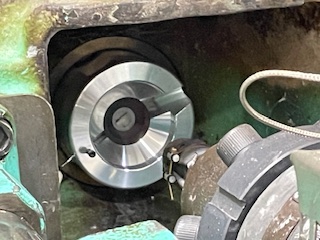 Heavy duty purge puck installed against locating ring in MTMS MTMS Melt Temperature Measurement System